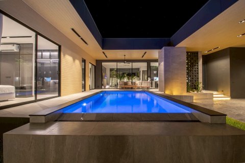 Villa in Klaeng, Thailand 3 bedrooms № 154729 - photo 1