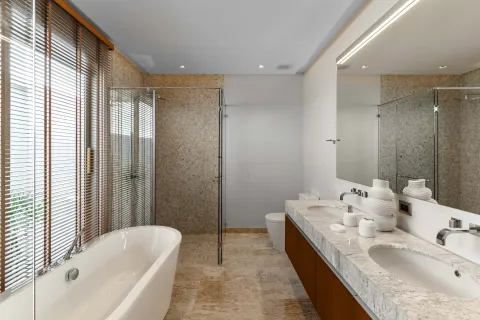 Villa in Phuket, Thailand 4 bedrooms № 155098 - photo 5