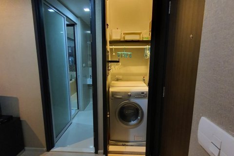 Студия в кондо в Клонг Тоэй, Бангкок, Таиланд № 155095 - фото 6