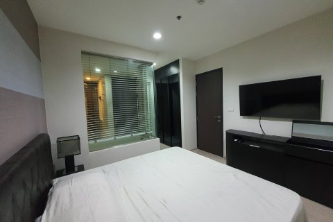 Студия в кондо в Клонг Тоэй, Бангкок, Таиланд № 155095 - фото 10