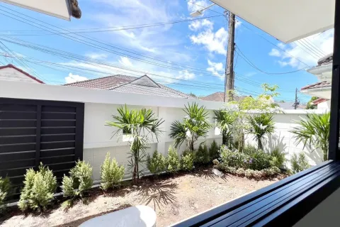 House in Phuket, Thailand 3 bedrooms № 155097 - photo 10