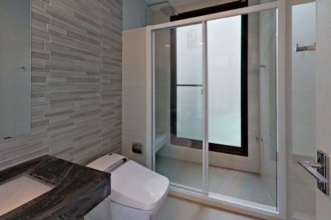 House in Phuket, Thailand 2 bedrooms № 163456 - photo 21