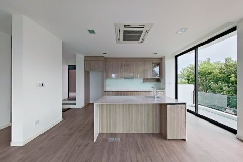 House in Phuket, Thailand 2 bedrooms № 163456 - photo 11