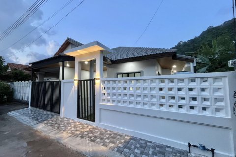 House in Kathu, Thailand 2 bedrooms № 155035 - photo 1