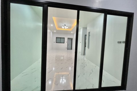 House in Kathu, Thailand 2 bedrooms № 155035 - photo 8