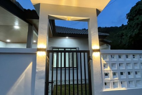 House in Kathu, Thailand 2 bedrooms № 155035 - photo 6