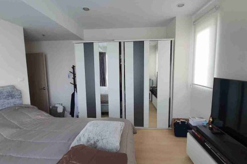 Condo in Thonburi, Bangkok, Thailand, 2 bedrooms № 183412 - photo 6