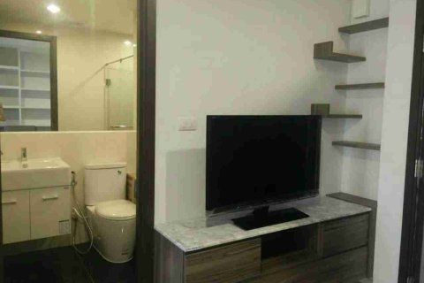 Condo in Thonburi, Bangkok, Thailand, 1 bedroom № 183415 - photo 7