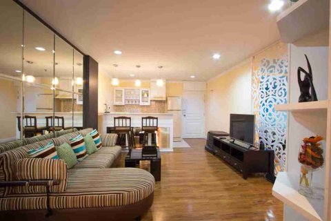 Condo in Bangkok, Thailand, 2 bedrooms № 183414 - photo 4