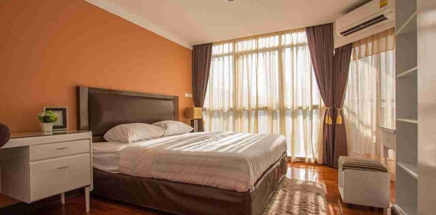 Condo in Bangkok, Thailand, 2 bedrooms № 183414