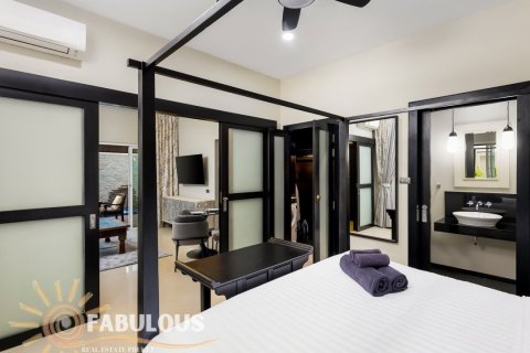 Villa in Bang Tao, Thailand 1 bedroom № 179505 - photo 5