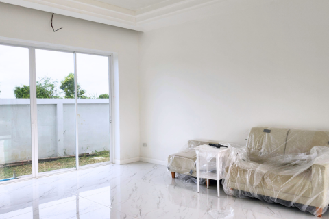 House in Pathum Thani, Thailand 7 bedrooms № 154739 - photo 4