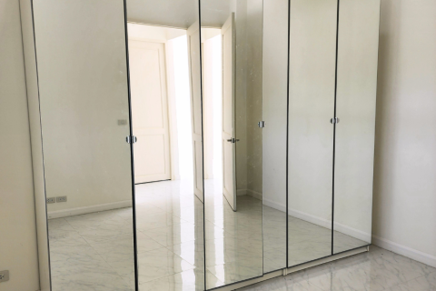 House in Pathum Thani, Thailand 7 bedrooms № 154739 - photo 11