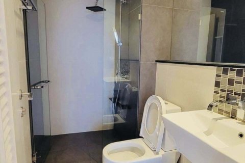 Condo à Khlong San, Bangkok, Thaïlande, 2 chambres № 154738 - photo 11