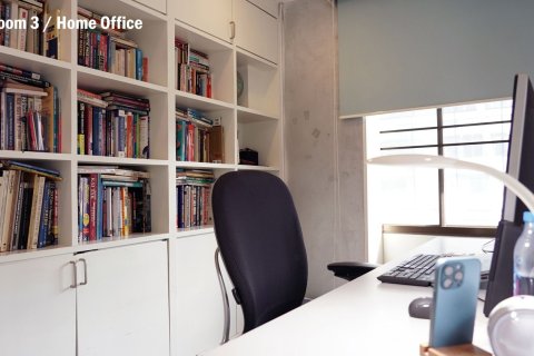 Condo in Pathum Wan, Bangkok, Thailand, 3 bedrooms № 154740 - photo 14