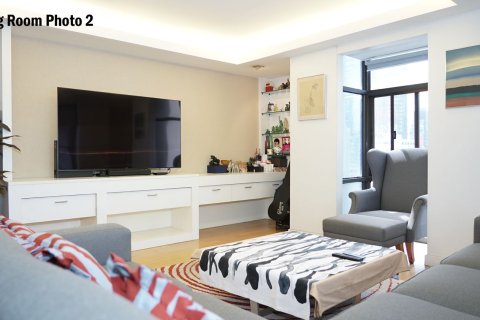 Condo in Pathum Wan, Bangkok, Thailand, 3 bedrooms № 154740 - photo 2