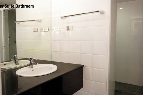 Condo in Pathum Wan, Bangkok, Thailand, 3 bedrooms № 154740 - photo 5