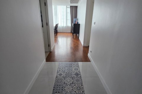 Condo in Khlong Toei, Bangkok, Thailand, 3 bedrooms  № 137139 - photo 14