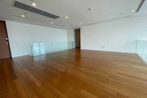 Дуплекс в Кхлонг Сане, Бангкок, Таиланд с 5 спальнями  № 141209 - фото 6