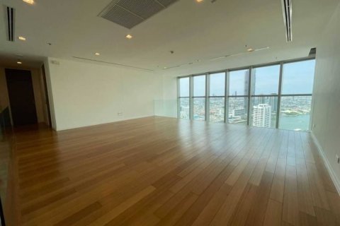 Дуплекс в Кхлонг Сане, Бангкок, Таиланд с 5 спальнями  № 141209 - фото 7