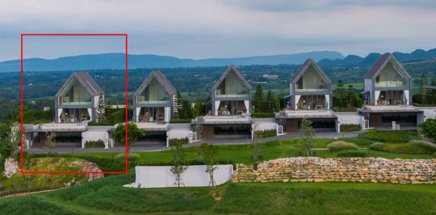 Villa in Pak Chong, Thailand 3 bedrooms № 162989