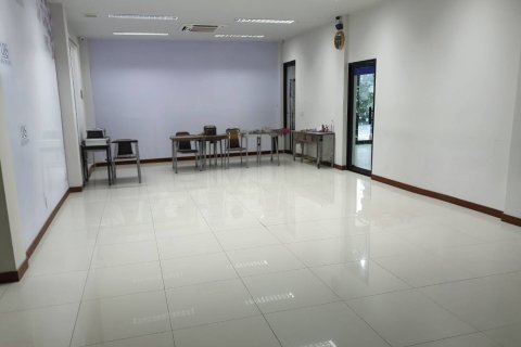 Таунхаус в Буенг Куме, Бангкок, Таиланд с 4 спальнями  № 162993 - фото 6