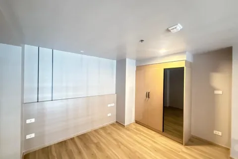 Studio dans le Condo à Watthana, Bangkok, Thaïlande  № 162991 - photo 4