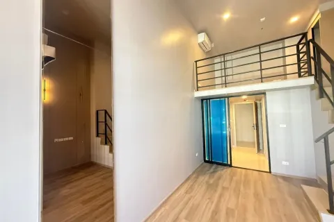 Studio dans le Condo à Watthana, Bangkok, Thaïlande  № 162991 - photo 3