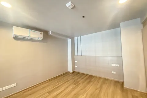 Studio dans le Condo à Watthana, Bangkok, Thaïlande  № 162991 - photo 6