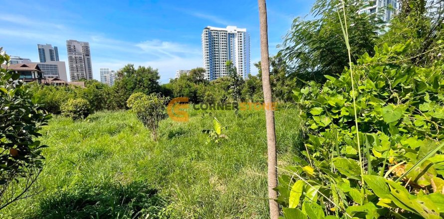 Land on Jomtien Beach, Pattaya, Thailand № 116780