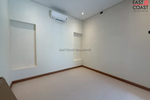 Casa de 5 dormitorios en Jomtien Beach, Pattaya, Tailandia № 212570 - foto 10