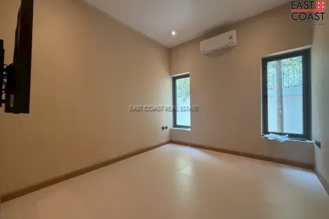 Casa de 5 dormitorios en Jomtien Beach, Pattaya, Tailandia № 212570 - foto 7