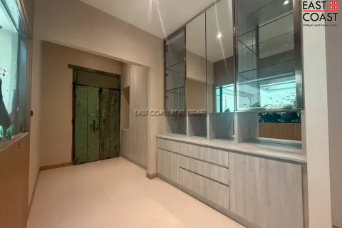 Casa de 5 dormitorios en Jomtien Beach, Pattaya, Tailandia № 212570 - foto 15