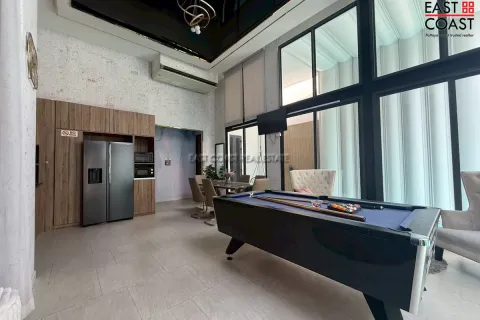 Casa de 4 dormitorios en Jomtien Beach, Pattaya, Tailandia № 212571 - foto 4