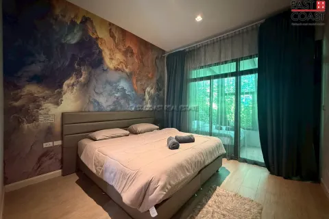 Casa de 4 dormitorios en Jomtien Beach, Pattaya, Tailandia № 212571 - foto 9