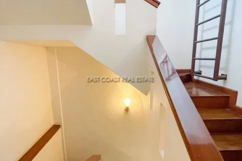 Casa de 4 dormitorios en Pattaya, Tailandia № 212576 - foto 8