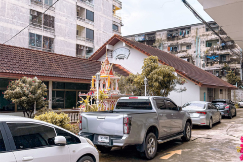 Shophouse in Bangkok, Thailand 400 sq.m. № 190477 - photo 2