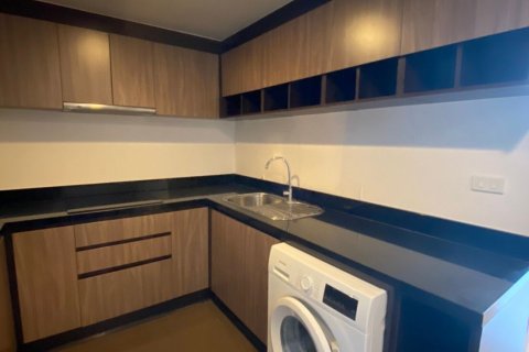 Кондоминиум с 2 спальнями в Клонг Тоэй, Бангкок, Таиланд № 147844 - фото 6