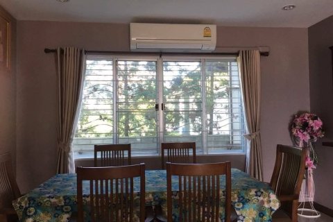 House in San Kamphaeng, Thailand 4 bedrooms № 147840 - photo 3