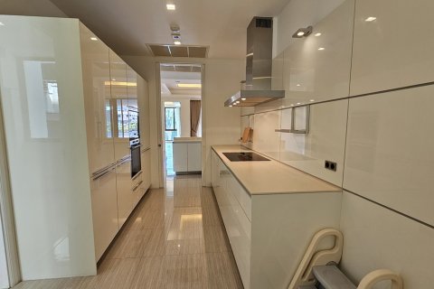 Кондоминиум с 4 спальнями в Ваттхане, Бангкок, Таиланд № 201188 - фото 16
