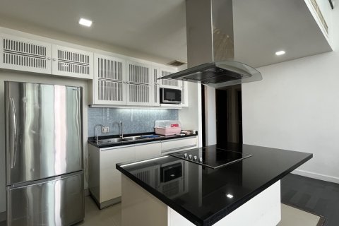 Condo à Khlong San, Bangkok, Thaïlande, 3 chambres № 201185 - photo 7