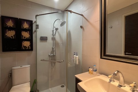 Condo à Khlong San, Bangkok, Thaïlande, 3 chambres № 201185 - photo 14