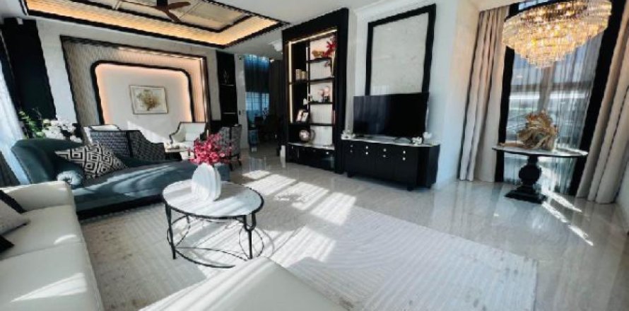 House in Lat Krabang, Bangkok, Thailand 4 bedrooms № 203172