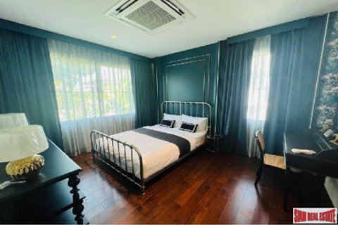 House in Lat Krabang, Bangkok, Thailand 4 bedrooms № 203172 - photo 3