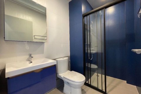 Studio dans le Condo à Watthana, Bangkok, Thaïlande  № 138323 - photo 4