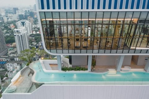 Studio dans le Condo à Watthana, Bangkok, Thaïlande  № 138323 - photo 13