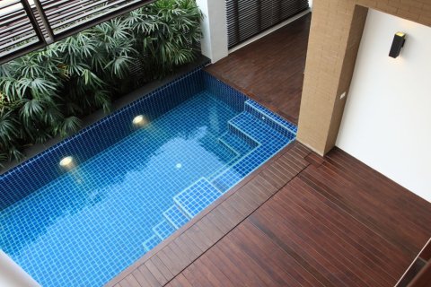 House in Bangkok, Thailand 5 bedrooms № 181129 - photo 16