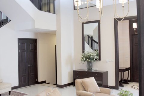 House in Bangkok, Thailand 5 bedrooms № 181129 - photo 9