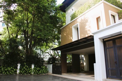 House in Bangkok, Thailand 5 bedrooms № 181129 - photo 3