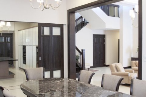 House in Bangkok, Thailand 5 bedrooms № 181129 - photo 5